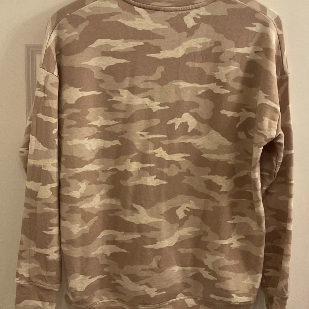 Athleta Studio to Street Oatmeal Camo Crewneck Sweatshirt - Small - Picture 6 of 7